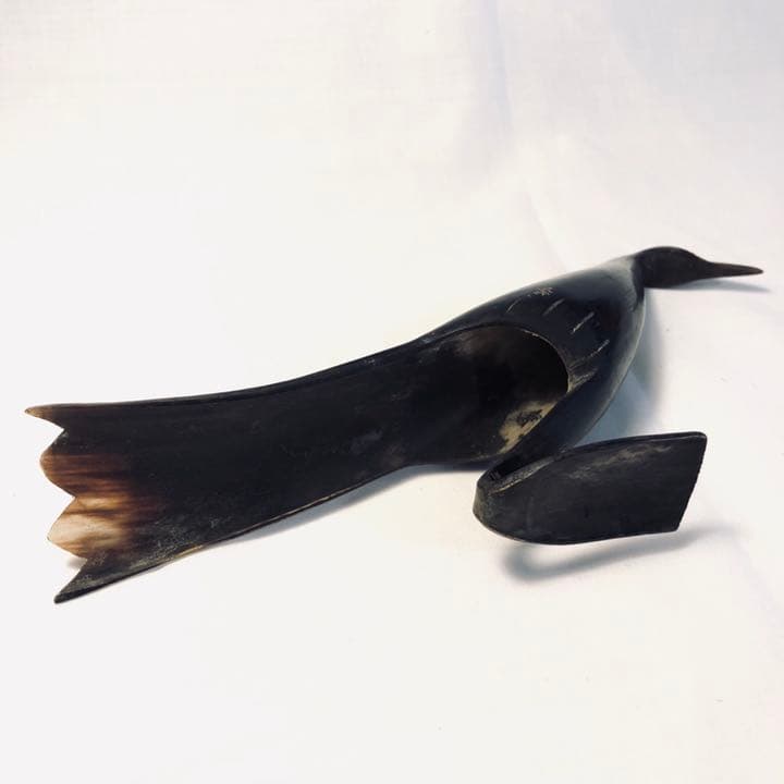 激レア　19世期フランスアンティーク　手彫牛角鳥のオブジェ