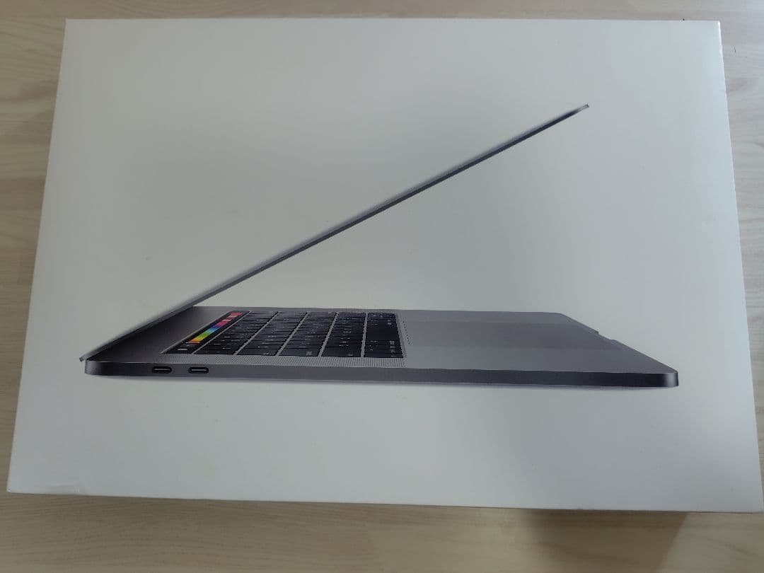【充電器、箱付属！】MacBookPro15インチ 2019 サムライ