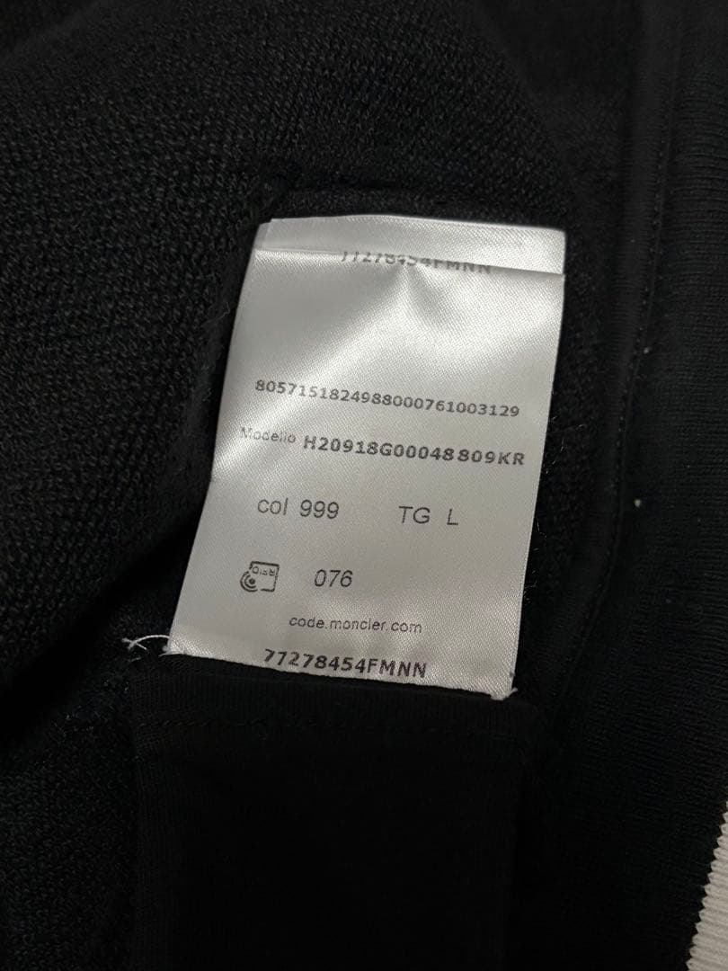 nsx　　　　モンクレール ジップアップ　パーカー　　黒　L