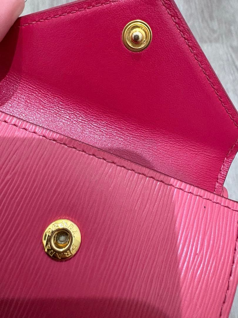 最終値下げ⭐︎PRADA ピンク 三つ折り財布