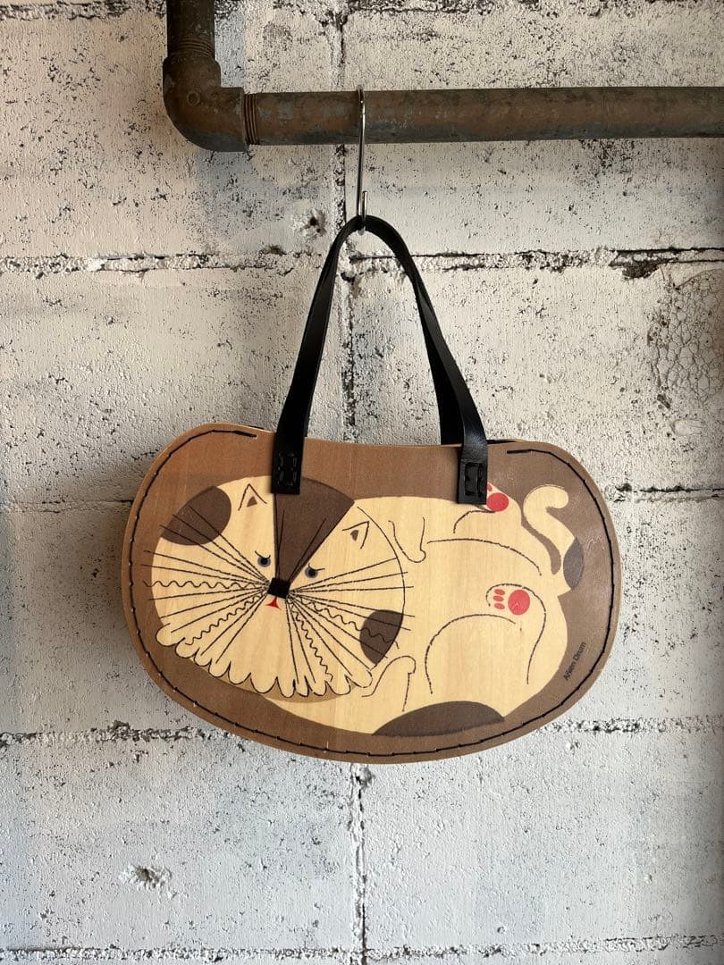 Aiken Drum エイキンドラム ウッドバッグ　寝転ぶネコ ハンドバッグ