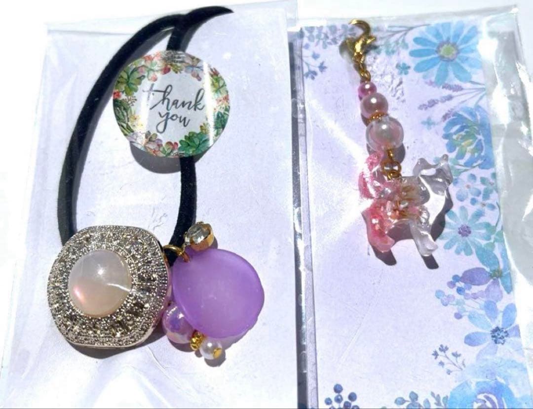 ❤️竜そばです❤️ 暗闇で光る　レジン　チャーム　21点　プレゼント付