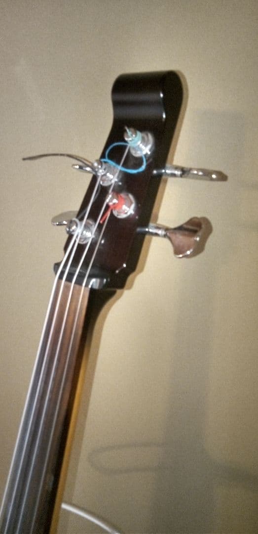 ヤマハ　サイレントチェロ　SVC50　弓付き　スタンド別売り