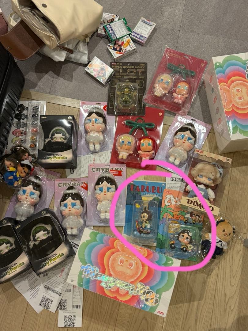 タイ限定POPMART ラブブ CRYBABY 2点セット未開封