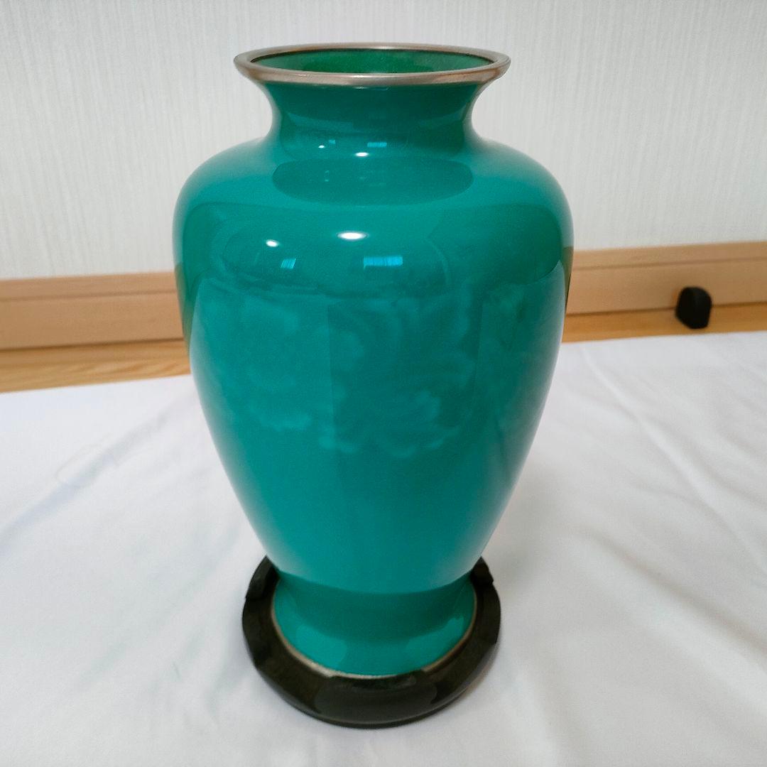 七宝焼　カラクサ文様　翡翠色　並形　8号　花瓶　高さ25cm　台座付き　箱付き