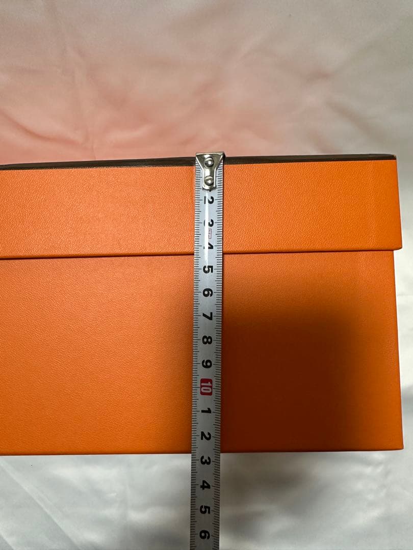 HERMES箱と巾着袋×2枚と靴紐セット