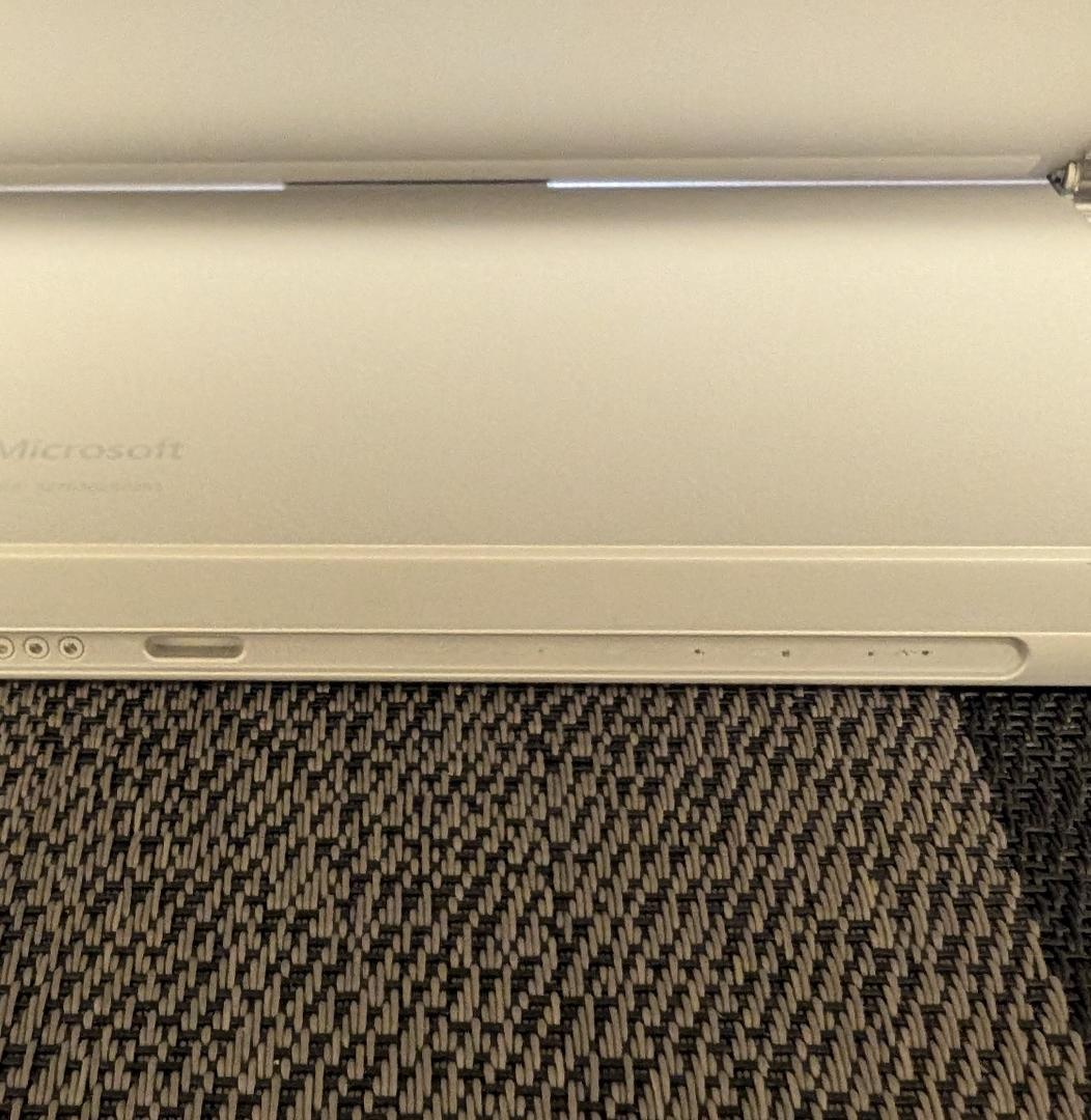 Windowsタブレット本体 Microsoft Surface Pro 5 8GB/128GB