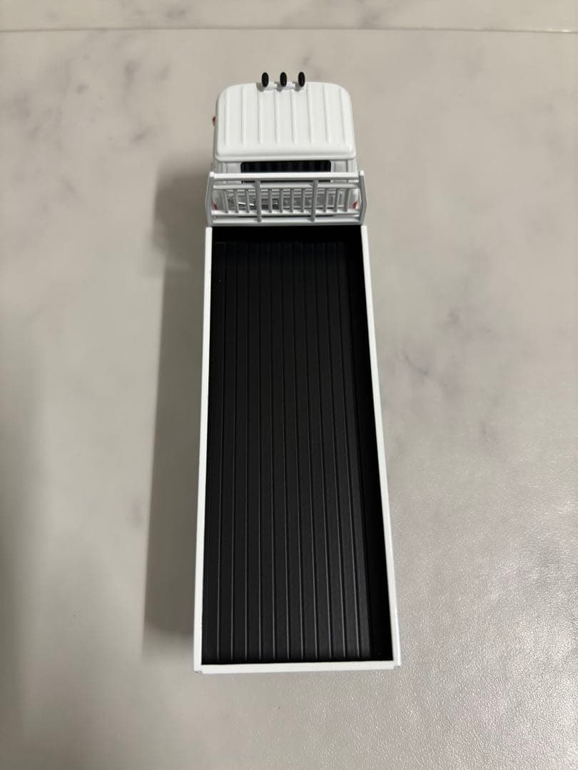 リミテッドヴィンテージ LV-N44d 日野KB324型トラック（白/赤）