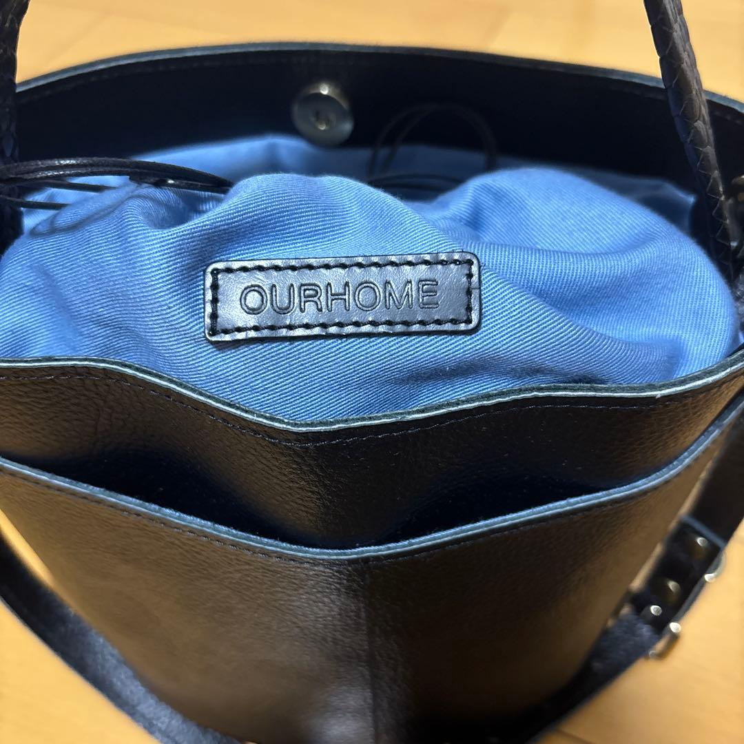 OURこだわりレザーのポットバッグ（ショルダー付き）ブラック