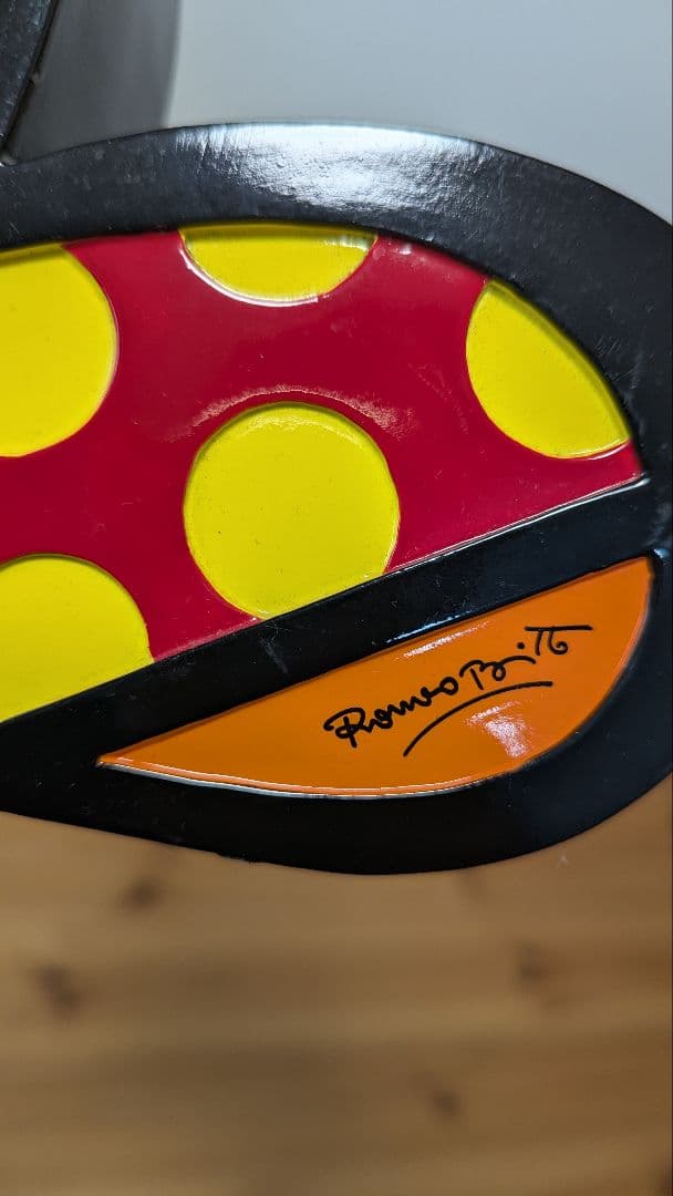 ROMERO BRITTO ハート型貯金箱