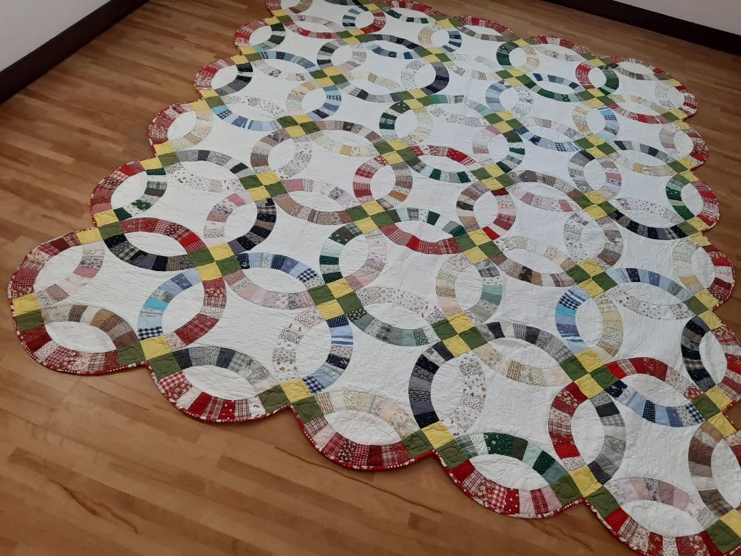 ハンドメイド　パッチワークキルト　ダブルウエディング　ベッドカバー