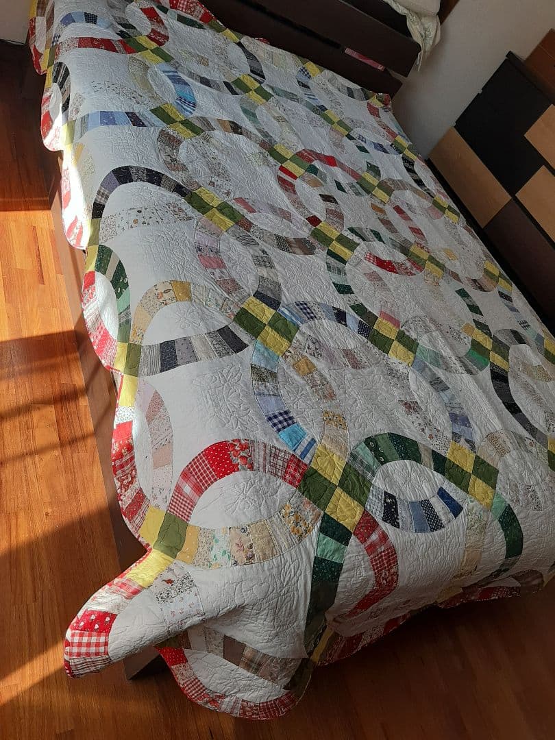 ハンドメイド　パッチワークキルト　ダブルウエディング　ベッドカバー
