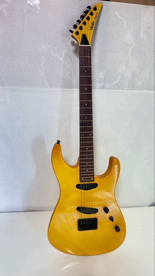 VESTER MANIAC エレキギター