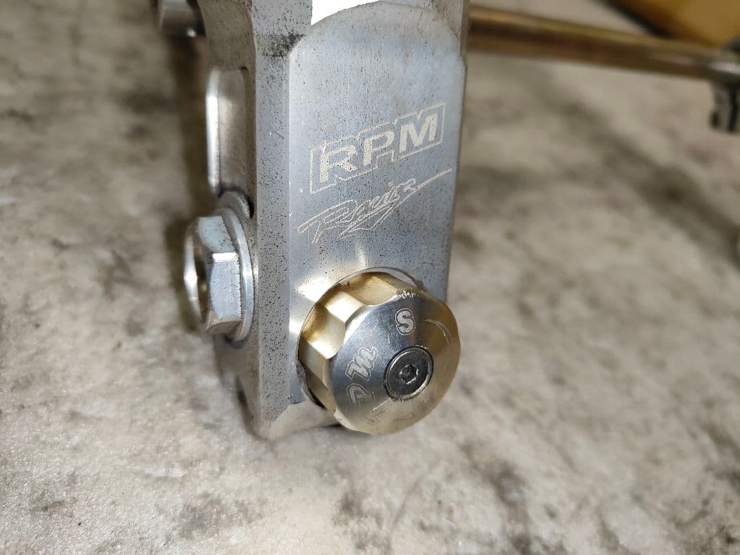 シグナスX 用 30パイ RPMレーシング製フォーク ラジアルキャリパー付き