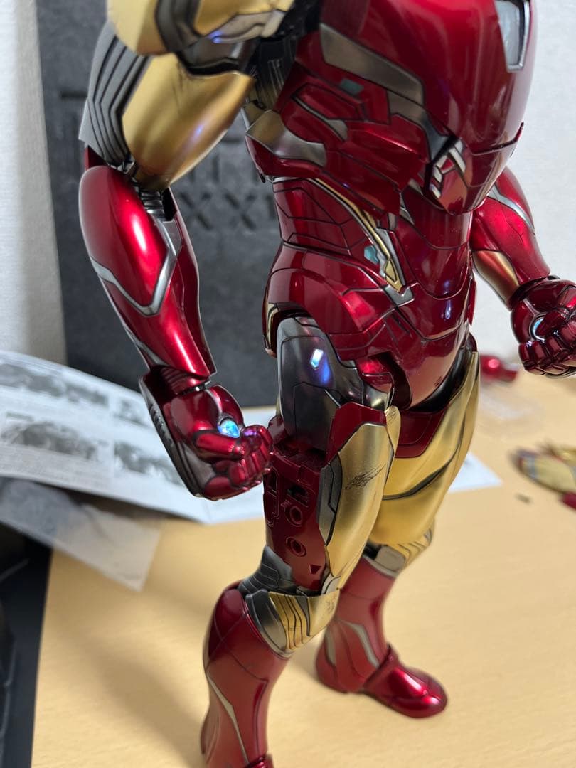 ホットトイズ　アイアンマン　マーク85 ヘッド付き