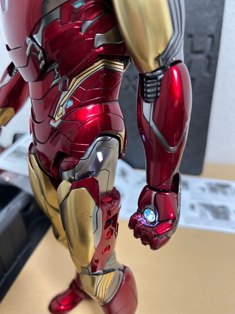 ホットトイズ　アイアンマン　マーク85 ヘッド付き