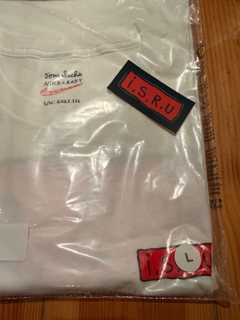 新品 おまけ Tom Sachs NIKECRAFT i.S.R.U. Tシャツ