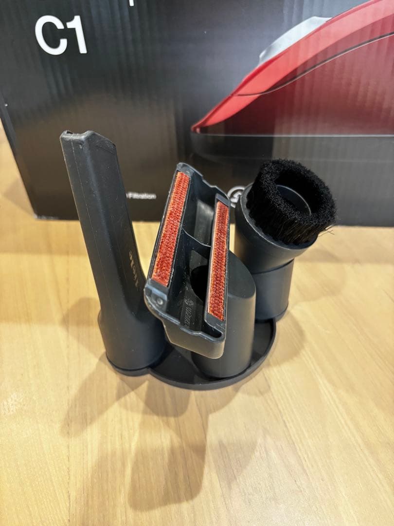 Miele Compact C1 Pure Suction 本体