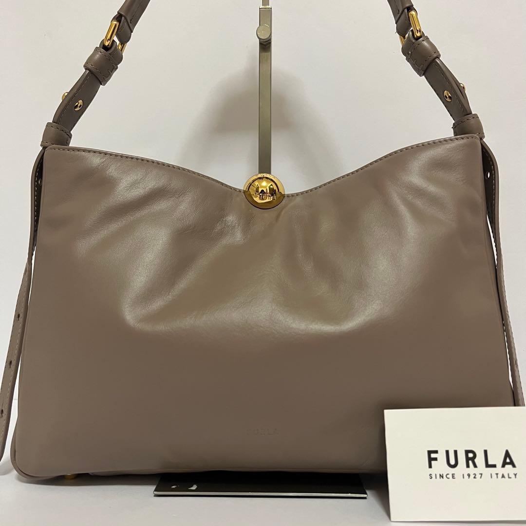 現行モデル✨美品✨フルラ　スフェラ　ワンショルダー　ハンドバッグ　ソフトレザー
