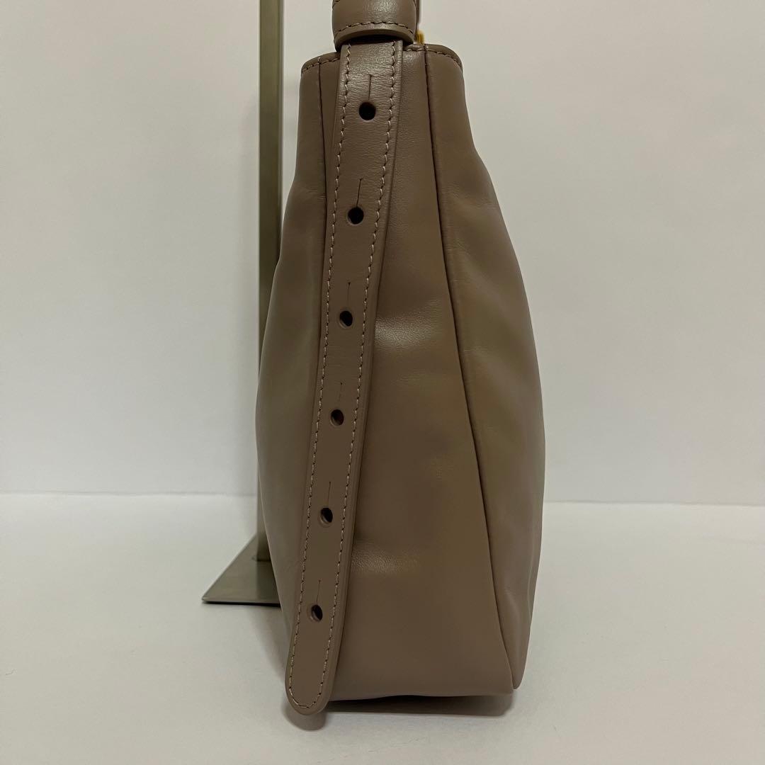 現行モデル✨美品✨フルラ　スフェラ　ワンショルダー　ハンドバッグ　ソフトレザー