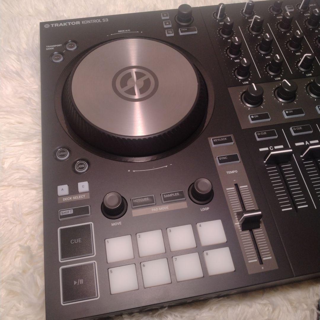 美品 NATIVE INSTRUMENTS TRAKTOR KONTROL S3