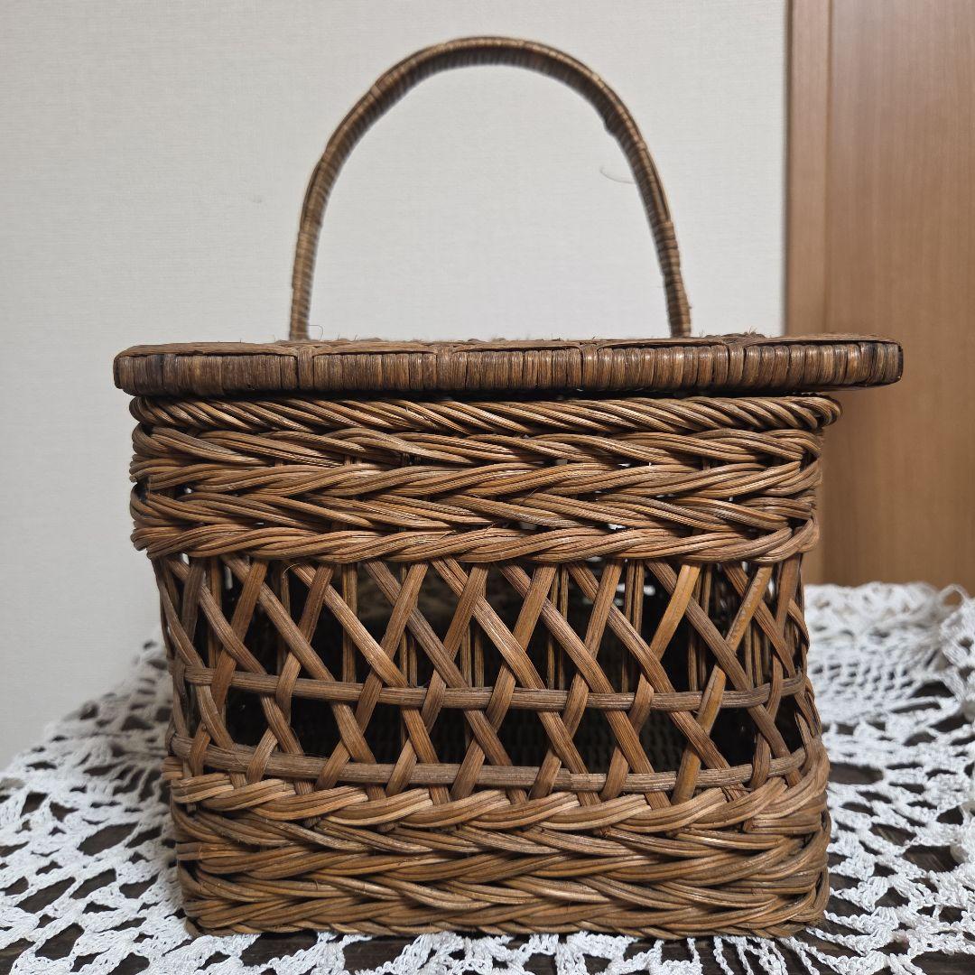 アンティーク　カゴ　パニエ　蓋付きバスケット　かご　籠