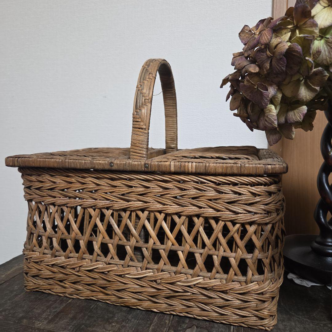 アンティーク　カゴ　パニエ　蓋付きバスケット　かご　籠