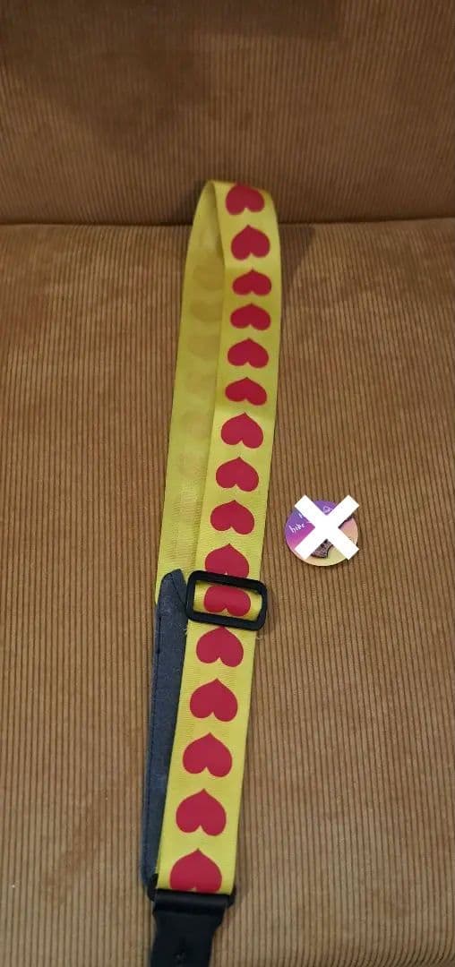 フェルナンデス　hide イエローハート ストラップ