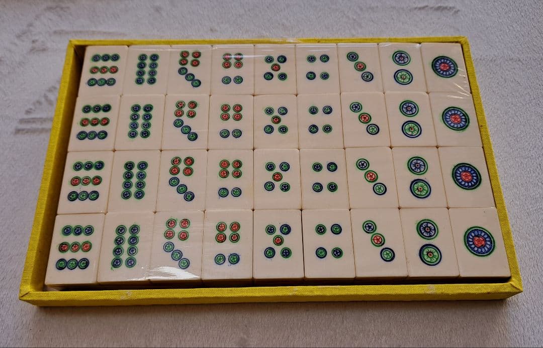 中国製 麻雀セット 伝統的デザイン 収納ケース付き