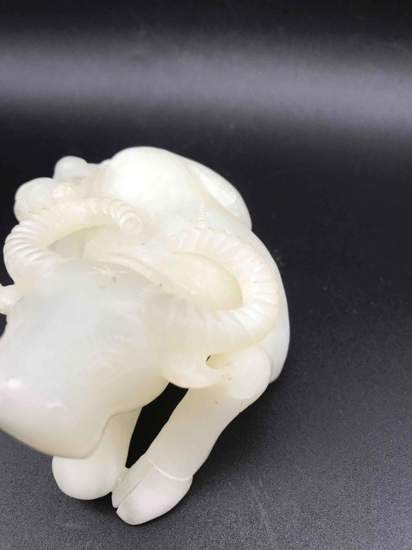 清時代　和田玉　瑞牛　和田白玉彫り　古玉石　時代物　賞物(F-19)