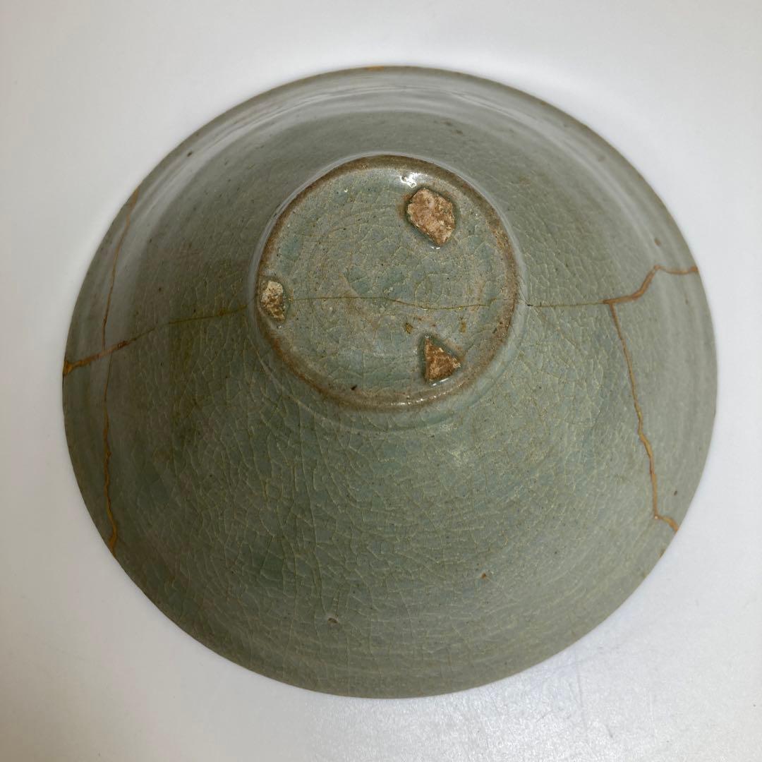 16世紀　高麗青磁陽刻文　幅約16.2㎝　タエオ　東さ7-0331①