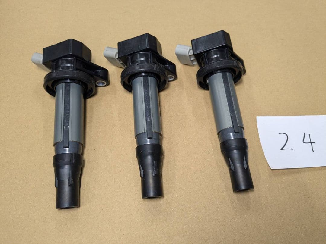 ダイハツミラーハイゼットウェイクイグニッションコイル三個セット　NO24