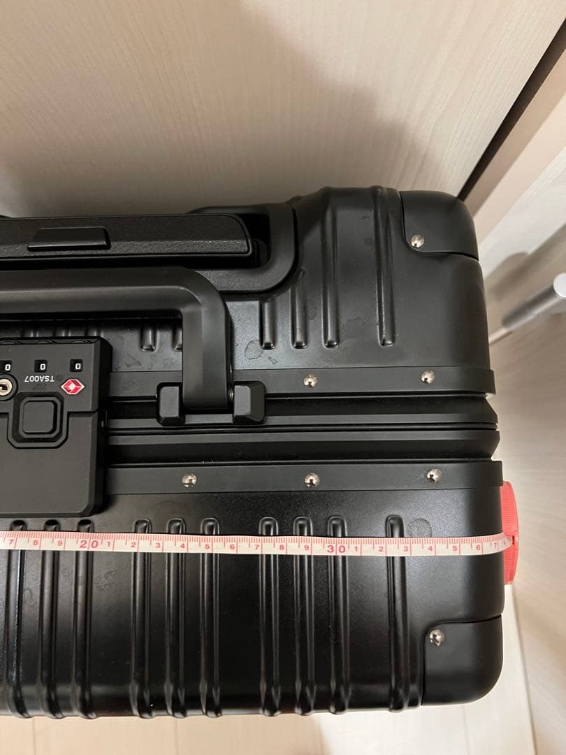 TAKEO KIKUCHI ブラックキャリーケース