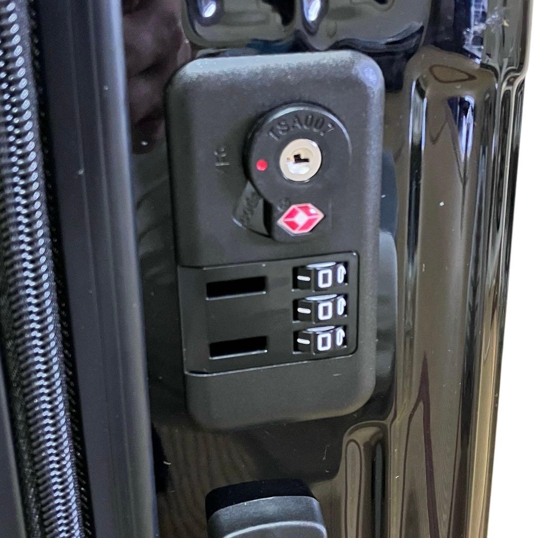 新品 未使用 PORSCHE ポルシェ キャリーケース 機内持ち込み可 軽量