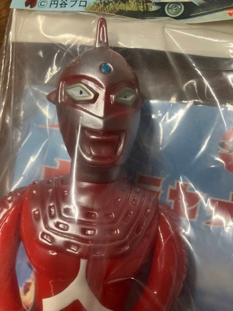 (最終値下げ) マルサンソフビ　まぼろしのウルトラセブン 450 赤