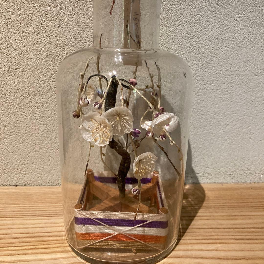梅の木　瓶細工