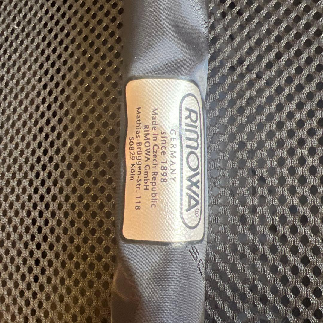 リモワ　ポルシェ コラボ　スーツケース　機内持ち込み