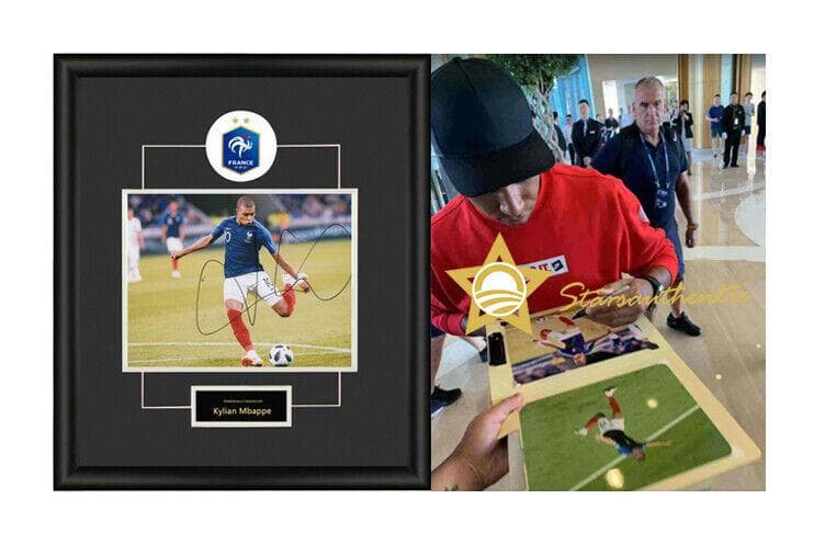 直筆サイン入り写真 キリアン・エムバペ フランス/フレーム別/SA鑑定済