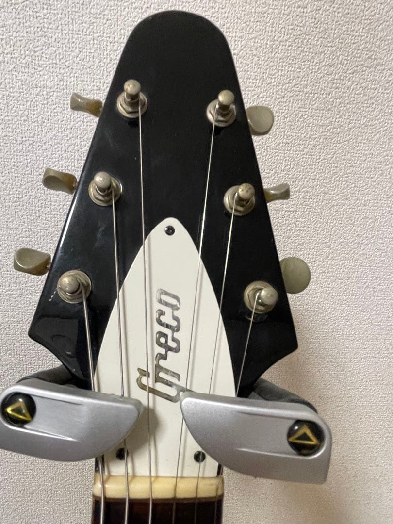 P*e様 Greco V型エレキギター クリーム色
