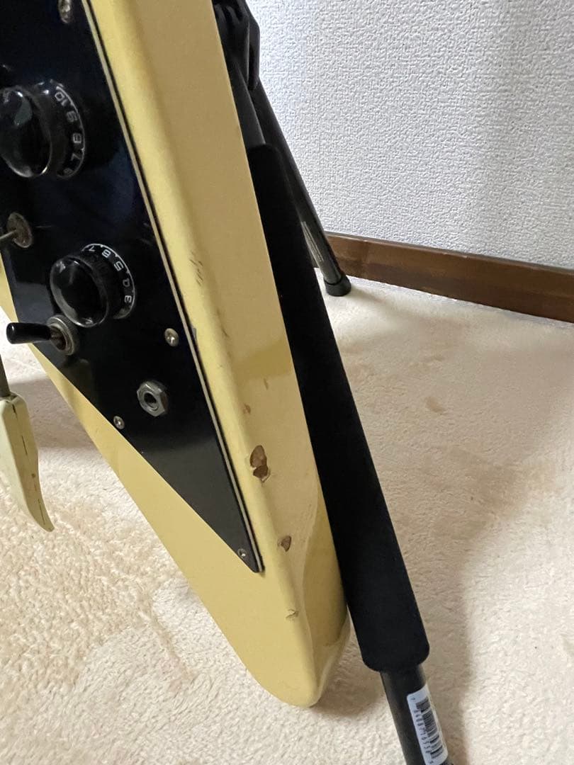 P*e様 Greco V型エレキギター クリーム色