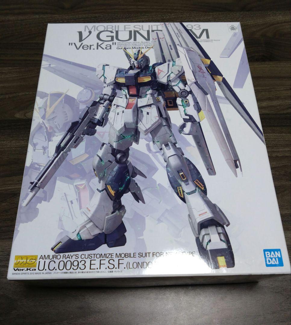 マスターグレード　ニューガンダム　1/100　Ver.Ka 未組み立て