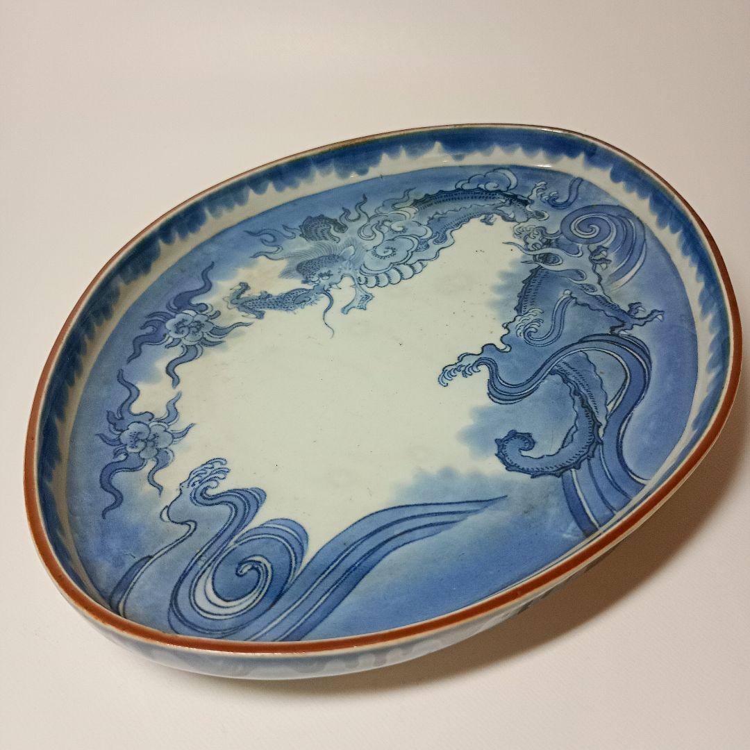 藍柿右衛門　雲龍文変形皿