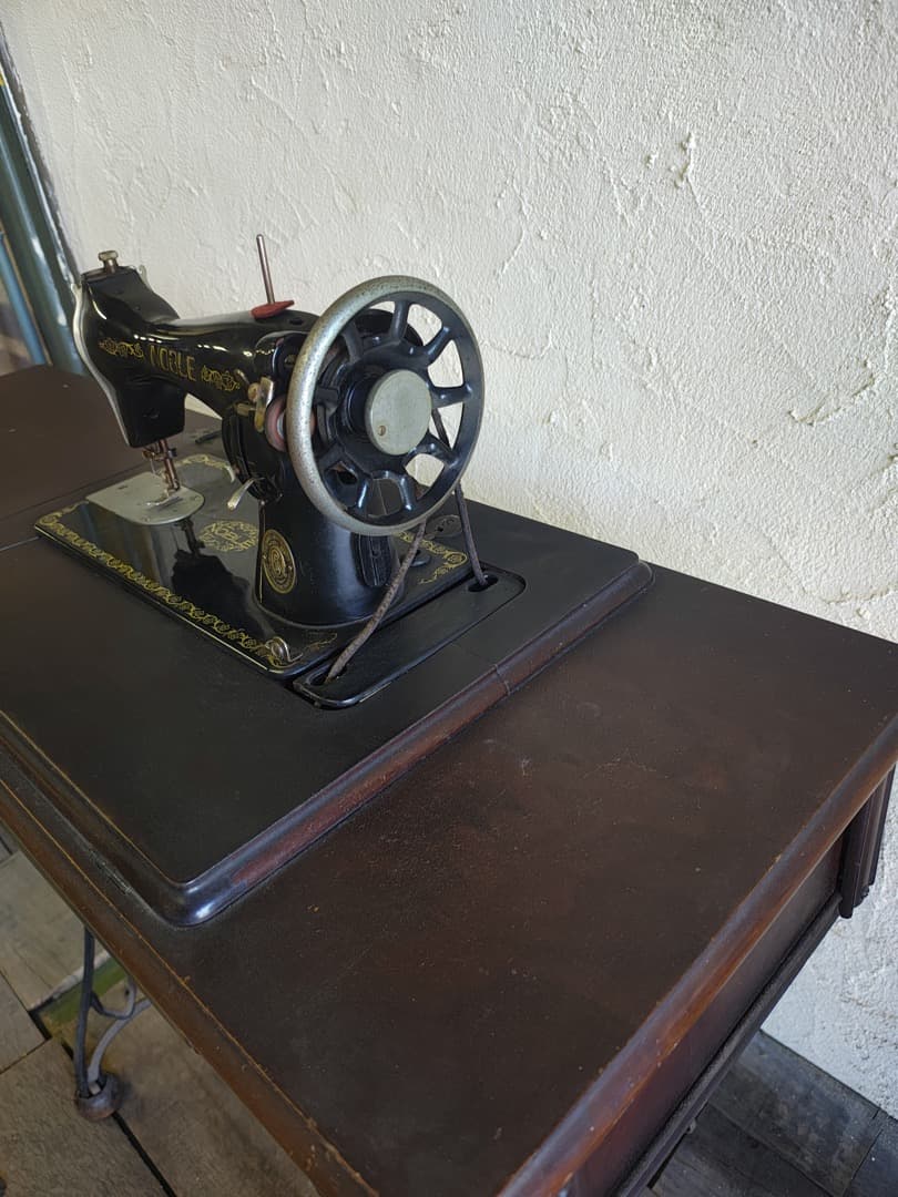 SINGER ミシンテーブル 引き出し付き　ビンテージ　M0166