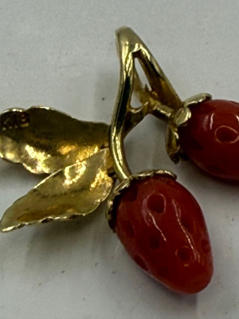 k18 サンゴ、ダイヤモンドのペンダント