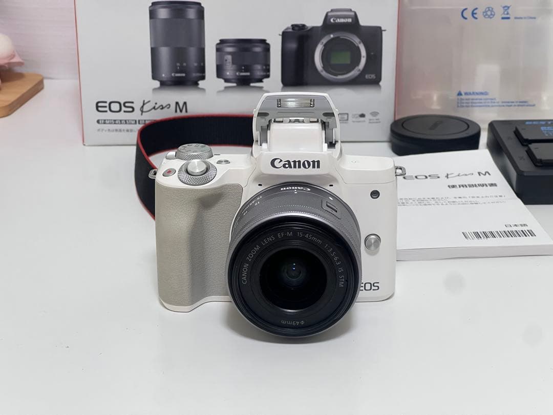 Canon EOS Kiss M ホワイト 本体