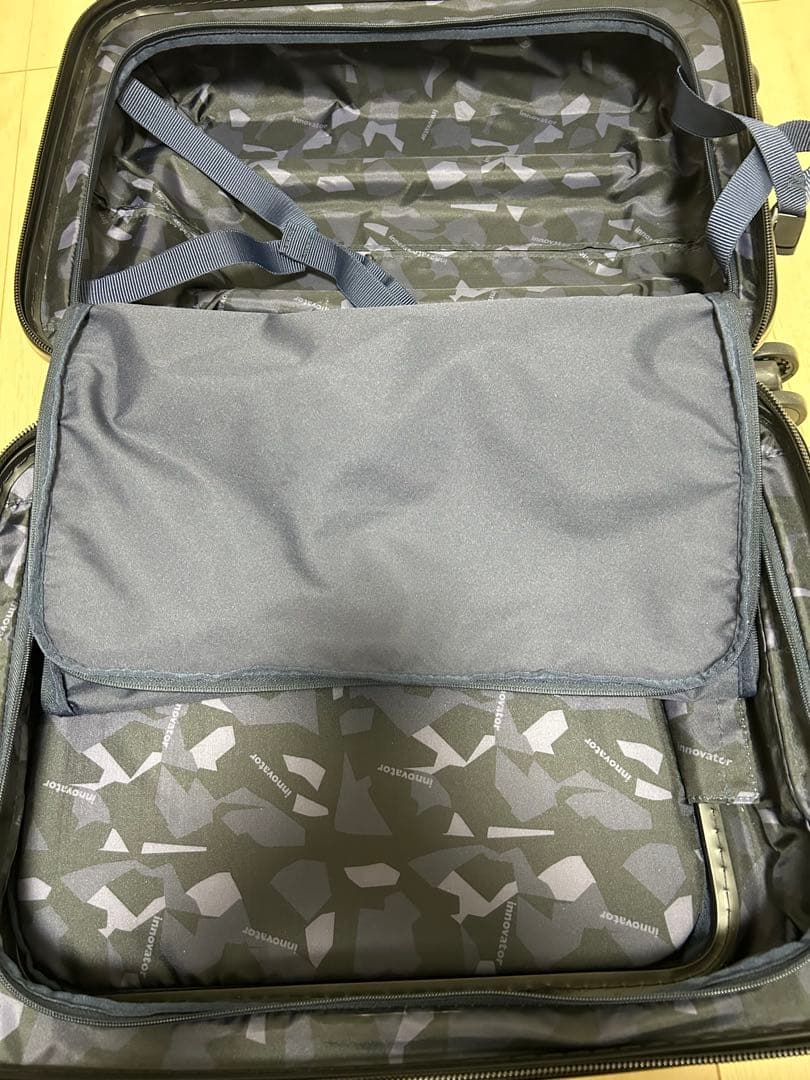 スーツケース Innovator INV50 ジェットブラック38L限定カラー