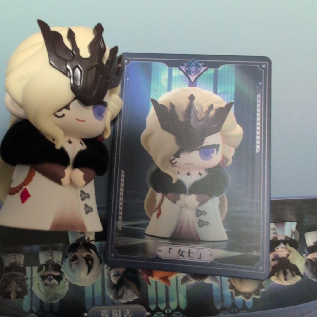 霧*壊様 HeyDolls フィギュア風マスコット カード付き シニョーラ 淑女