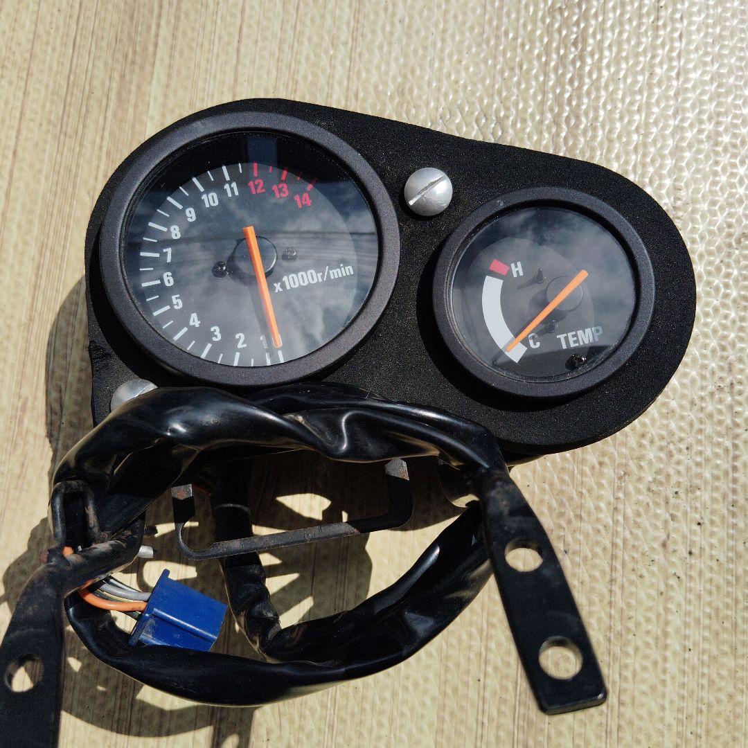 【絶版】SUZUKI RGV250Γ　タコメーター・水温計セット　VJ22A用