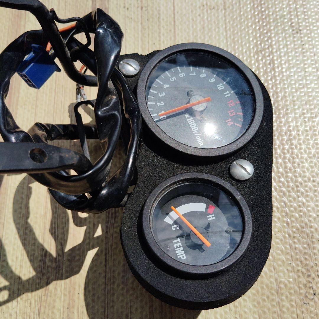 【絶版】SUZUKI RGV250Γ　タコメーター・水温計セット　VJ22A用
