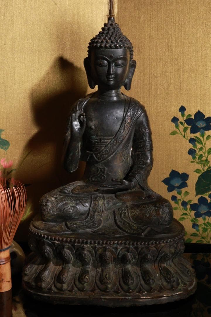 BE856 チベット仏　アミターバ　阿弥陀如来坐像　銅製　仏教美術